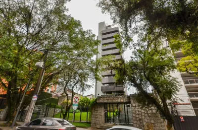 Apartamento para venda em Batel de 220.00m² com 4 Quartos, 2 Suites e 3 Garagens