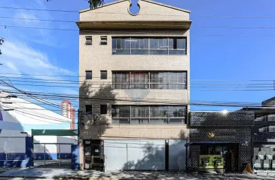 Casa comercial para alugar na Avenida Vereador Narciso Yague Guimarães, 1, Vila Partenio, Mogi das Cruzes