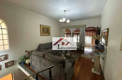 Sobrado para venda em Vila Nossa Senhora Das Vitórias de 228.00m² com 3 Quartos, 2 Suites e 2 Garagens