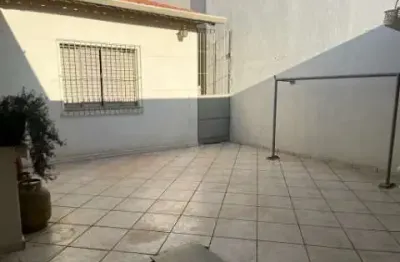 Casa para venda em Vila Todos Os Santos de 274.00m² com 3 Quartos, 1 Suite e 2 Garagens