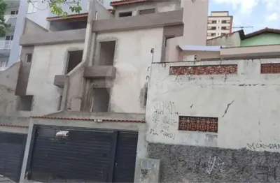 Sobrado para venda em Parque Das Nações de 150.00m² com 3 Quartos, 1 Suite e 4 Garagens