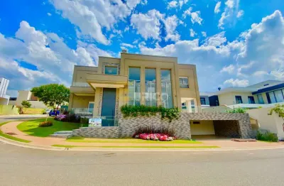 Casa de Condomínio para venda em Condomínio Brisas do Lago de 447.00m² com 4 Quartos, 4 Suites e 6 Garagens