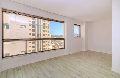 Apartamento para venda em Centro de 208.00m² com 4 Quartos, 2 Suites e 4 Garagens