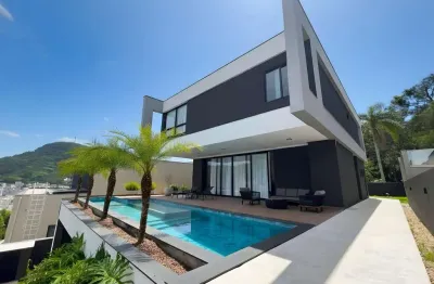 Casa para venda em Barra de 546.00m² com 4 Quartos, 4 Suites e 6 Garagens