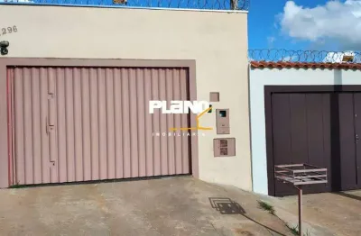 Casa para alugar em VILA REGINA de 100.00m² com 3 Quartos e 2 Garagens