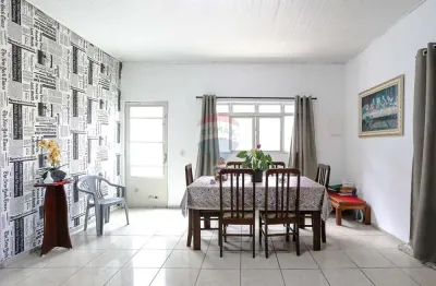 Casa para venda em Vila Nova Aparecida de 200.00m² com 3 Quartos, 1 Suite e 3 Garagens