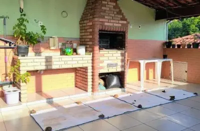 Sobrado para venda em Vila Das Belezas de 110.00m² com 3 Quartos, 1 Suite e 2 Garagens