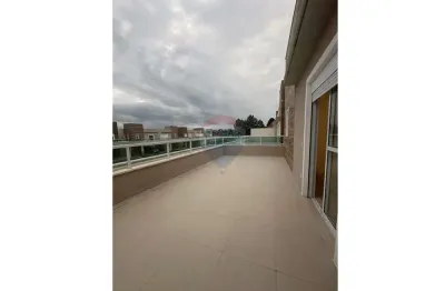 Casa para alugar em Chácaras Copaco de 183.00m² com 3 Quartos, 1 Suite e 2 Garagens