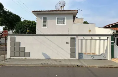 Sobrado para alugar em Jardim São Braz de 120.00m² com 3 Quartos e 3 Garagens