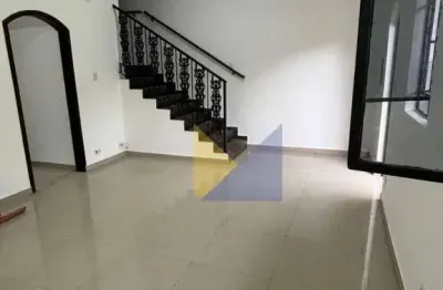 Sobrado para alugar em Vila Moreira de 180.00m² com 3 Quartos, 2 Suites e 1 Garagem