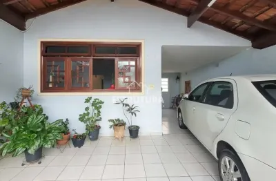 Casa para venda em Estádio de 160.00m² com 3 Quartos, 1 Suite e 3 Garagens