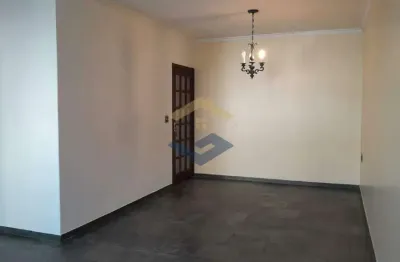 Casa para venda em Jardim Torres São José de 200.00m² com 3 Quartos, 1 Suite e 4 Garagens
