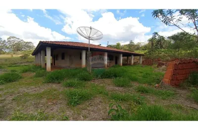 Chácara para venda em Pardinho de 310.00m² com 2 Quartos e 5 Garagens