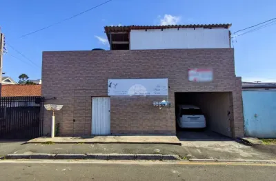 Casa para venda em Paloma de 190.00m² com 3 Quartos, 1 Suite e 3 Garagens