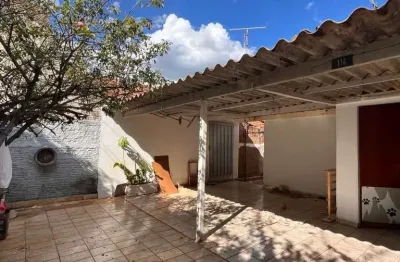 Casa com 2 quartos à venda na Rua Primo Ferrasa, ***, João Crevelaro, Birigui