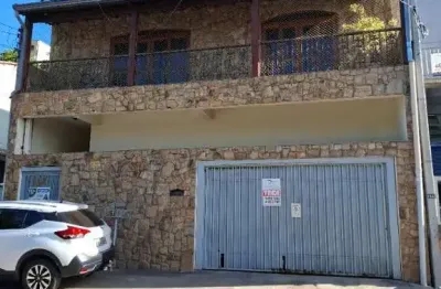 Casa para venda em Gleba Santa Izabel de 220.00m² com 3 Quartos, 1 Suite e 2 Garagens