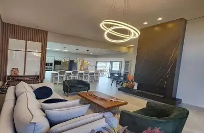 Casa de Condomínio para venda em Loteamento Residencial E Comercial Horto Florestal de 483.00m² com 4 Quartos, 4 Suites e 6 Garagens