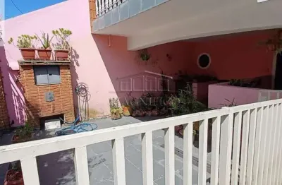 Casa para venda em Vila Alpina de 300.00m² com 3 Quartos, 1 Suite e 4 Garagens