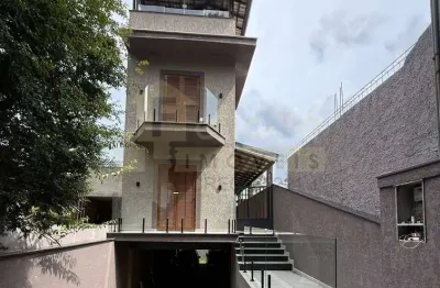 Casa para venda em Parque Esmeralda de 160.00m² com 3 Quartos, 1 Suite e 4 Garagens