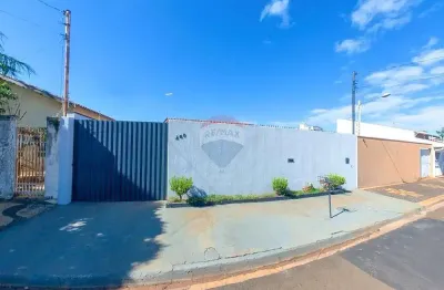 Casa para venda em Jardim Tufanin de 163.05m² com 2 Quartos, 2 Suites e 4 Garagens