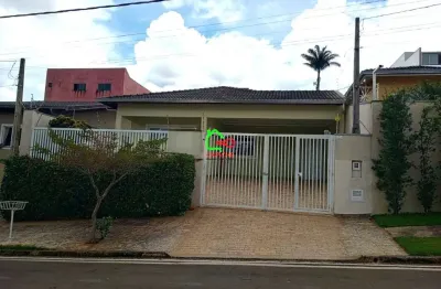 Casa para venda em Vila Capuava de 184.00m² com 3 Quartos, 1 Suite e 4 Garagens
