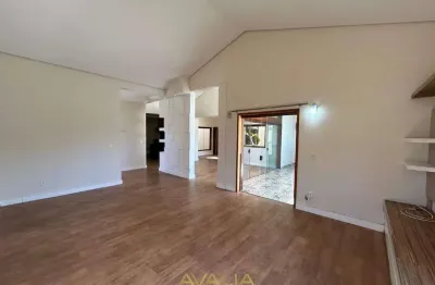 Casa para alugar em Jardim Esplanada II de 254.45m² com 3 Quartos, 3 Suites e 2 Garagens