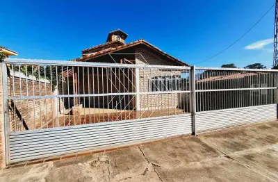 Casa para alugar em Sítios De Recreio Nascimento de 100.00m² com 2 Quartos e 2 Garagens