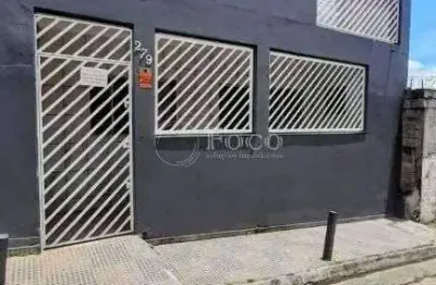 Casa para alugar em Vila Paraíso de 80.00m² com 2 Quartos e 1 Suite