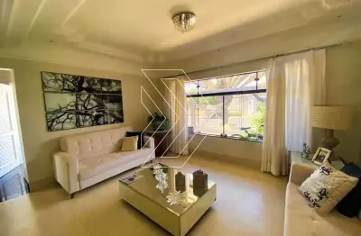 Casa para venda em Jardim São Domingos de 287.00m² com 3 Quartos, 3 Suites e 4 Garagens