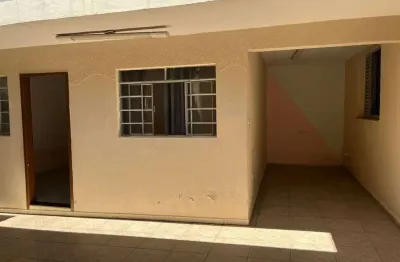 Casa com 1 quarto para alugar na Avenida Brasil, Mogi Moderno, Mogi das Cruzes