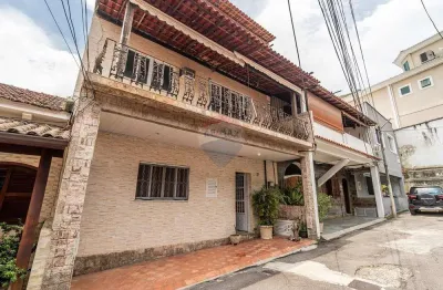 Casa para alugar em Taquara de 150.00m² com 5 Quartos, 1 Suite e 1 Garagem