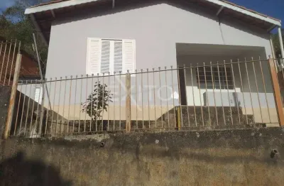Casa para venda em Centro de 65.00m² com 2 Quartos e 2 Garagens