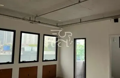 Sala Comercial para venda e aluguel em Itaim Bibi de 37.00m² com 1 Garagem