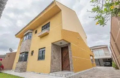 Casa para venda em Fanny de 226.00m² com 4 Quartos, 1 Suite e 6 Garagens