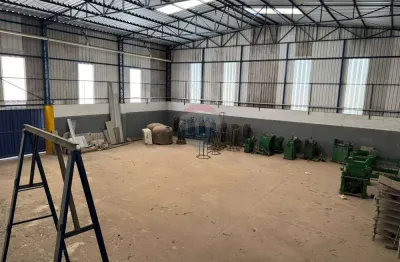 Galpão / Depósito / Armazém para alugar em Chácaras São Pedro de 600.00m²