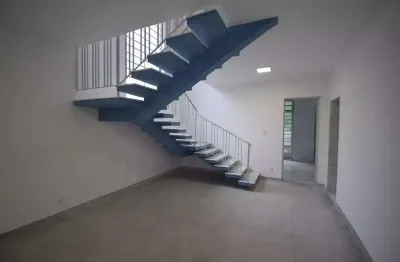 Casa para alugar em Tatuapé de 640.00m² com 3 Quartos, 1 Suite e 3 Garagens