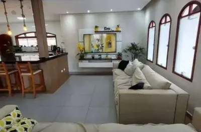 Casa para venda e aluguel em Balneário Flórida de 250.00m² com 4 Quartos, 3 Suites e 4 Garagens