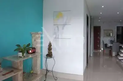 Casa para venda em Altos De Jordanésia (jordanésia) de 138.00m² com 2 Quartos, 1 Suite e 2 Garagens