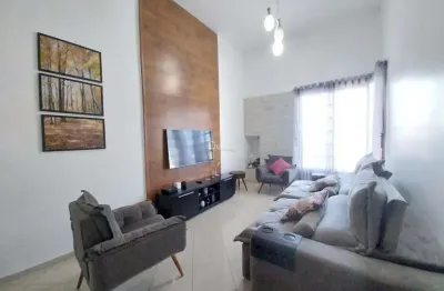 Casa de Condomínio para venda em Granja Viana de 175.87m² com 3 Quartos, 1 Suite e 3 Garagens