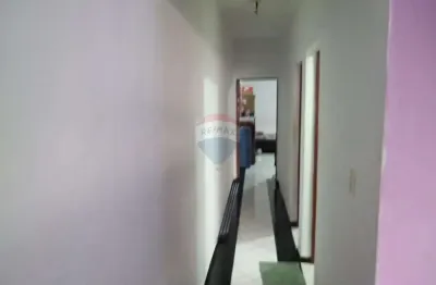 Casa para venda em Jardim Itália de 125.00m² com 2 Quartos e 2 Garagens