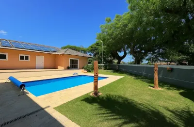 Casa de Condomínio para venda em Condomínio Vista Alegre - Sede de 394.00m² com 3 Quartos, 2 Suites e 7 Garagens