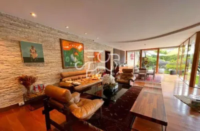 Casa para venda em Jardim Luzitânia de 546.00m² com 4 Quartos, 4 Suites e 3 Garagens
