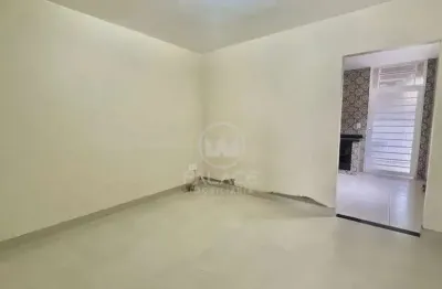 Casa para alugar em Jardim Algodoal de 83.00m² com 2 Quartos, 1 Suite e 2 Garagens