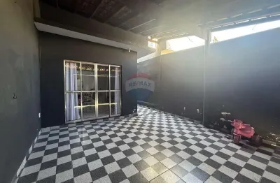 Casa para venda em Jardim Amanda Ii de 125.00m² com 2 Quartos e 2 Garagens