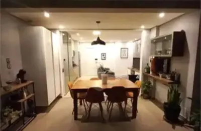 Apartamento para venda em Centro de 94.00m² com 2 Quartos e 1 Garagem