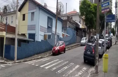 Sobrado para venda em Campestre de 130.00m² com 3 Quartos e 1 Garagem
