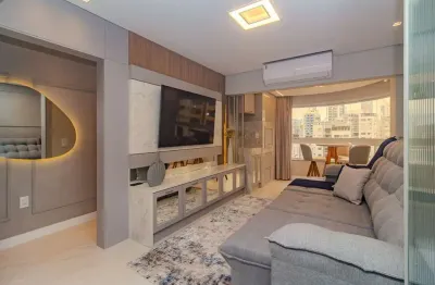 Apartamento para venda em Centro de 136.00m² com 3 Quartos, 1 Suite e 2 Garagens