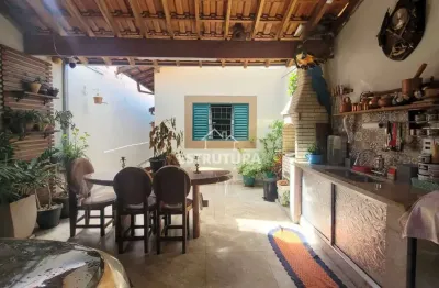 Casa para venda em Jardim Guanabara Ii de 80.00m² com 2 Quartos e 2 Garagens