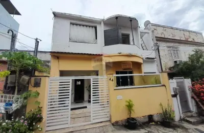 Casa para venda em Vila Valqueire de 128.00m² com 3 Quartos e 1 Garagem