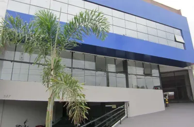 Sala comercial para alugar na Vila Cordenonsi, Americana 